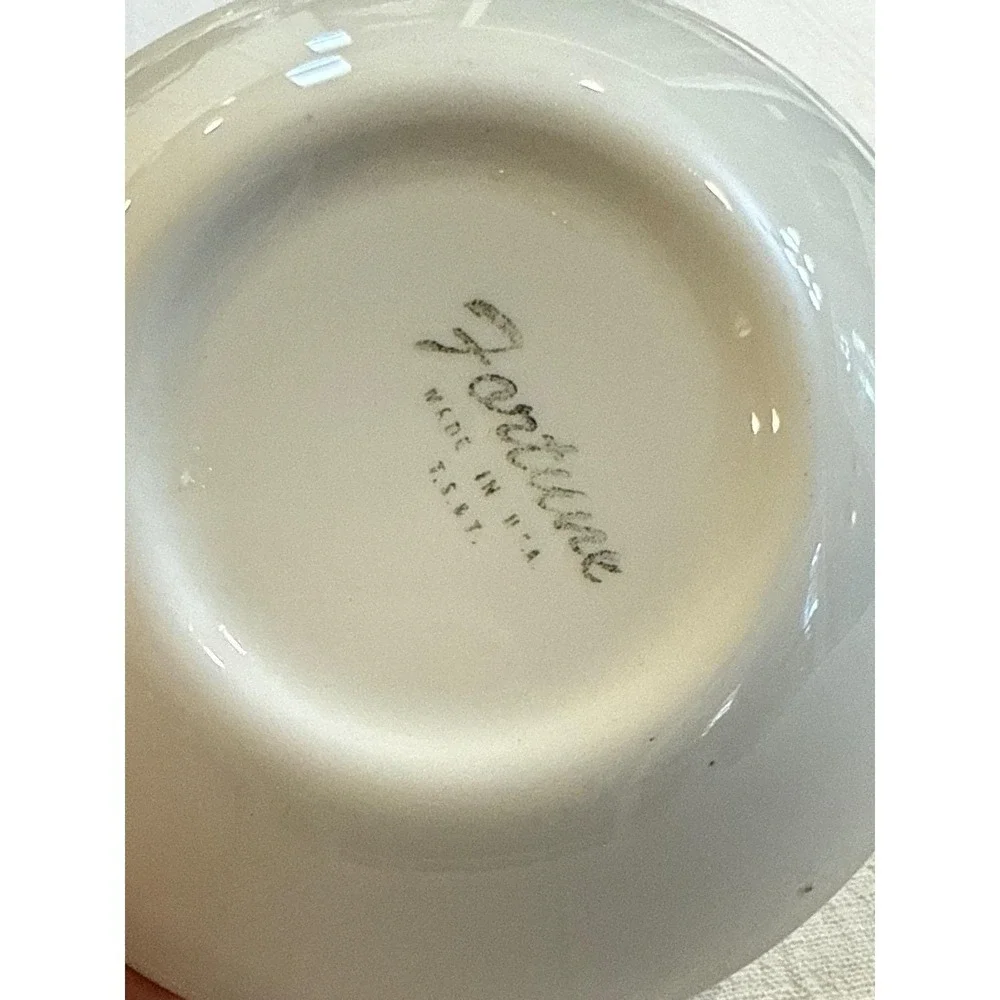 Vintage Fortune TSMY Ceramic Bowl Wreath Pattern Cream Blue Rust USA 5.5